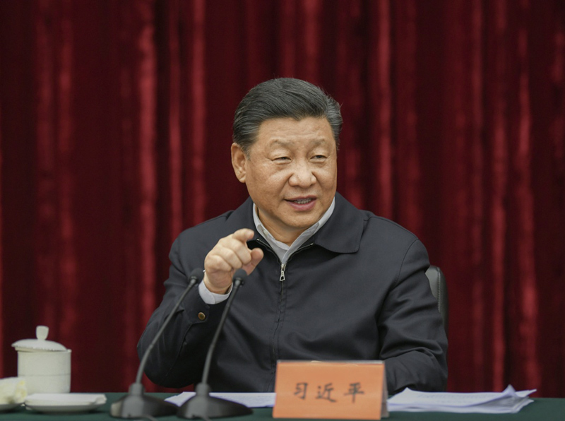 2019年4月15日至17日，中共中央總書記、國家主席、中央軍委主席習(xí)近平在重慶考察，并主持召開解決“兩不愁三保障”突出問題座談會。這是4月16日下午，習(xí)近平主持召開解決“兩不愁三保障”突出問題座談會并發(fā)表重要講話。新華社記者 謝環(huán)馳 攝