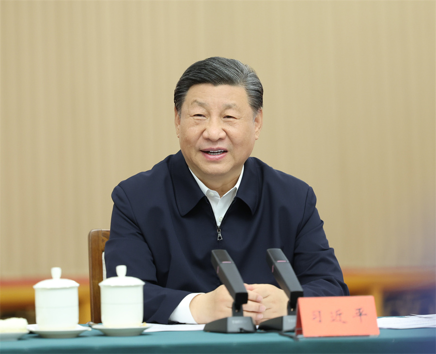 2024年5月23日下午，中共中央總書記、國家主席、中央軍委主席習近平在山東省濟南市主持召開企業(yè)和專家座談會并發(fā)表重要講話。新華社記者 鞠鵬 攝